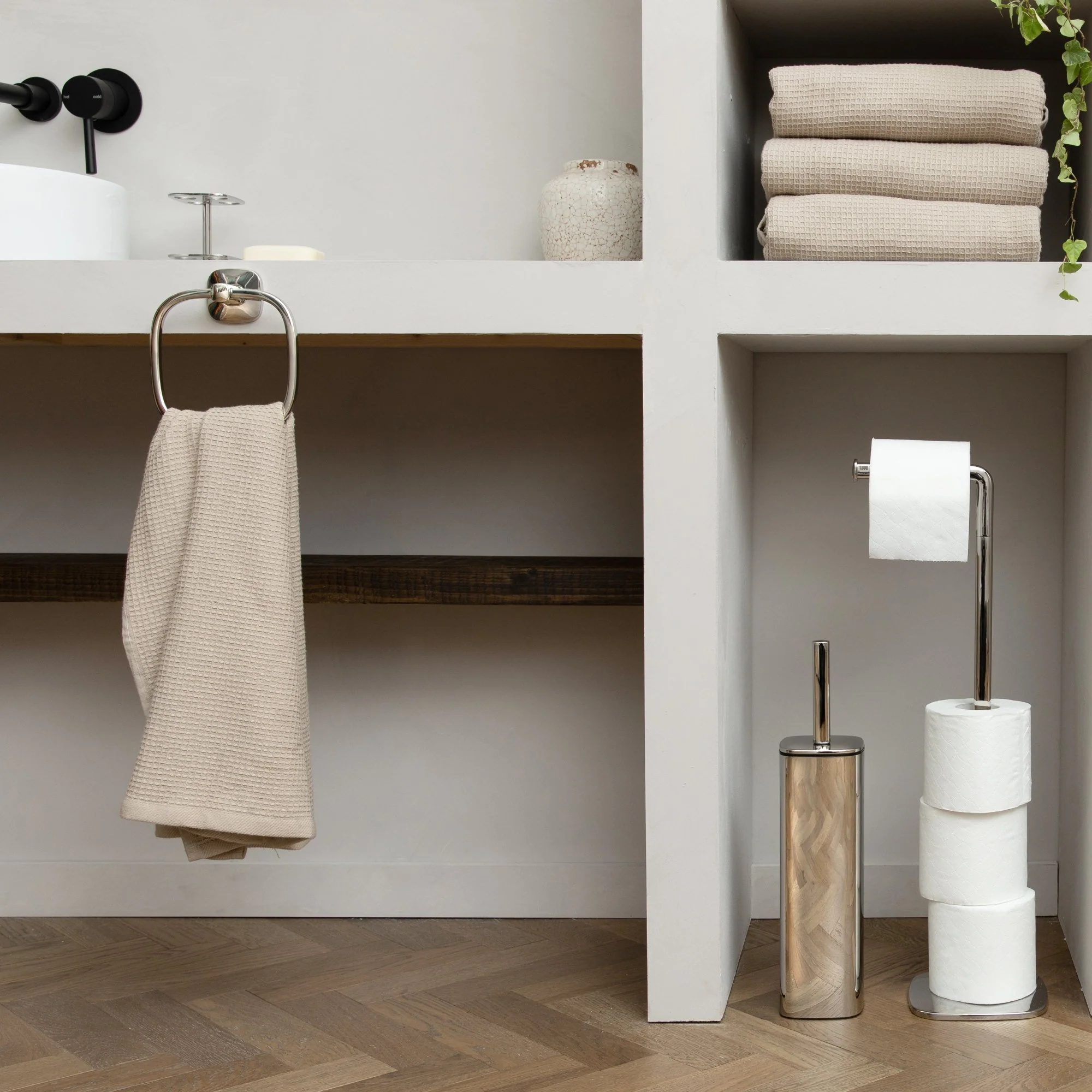 Burford Bathroom Set - Image 2
