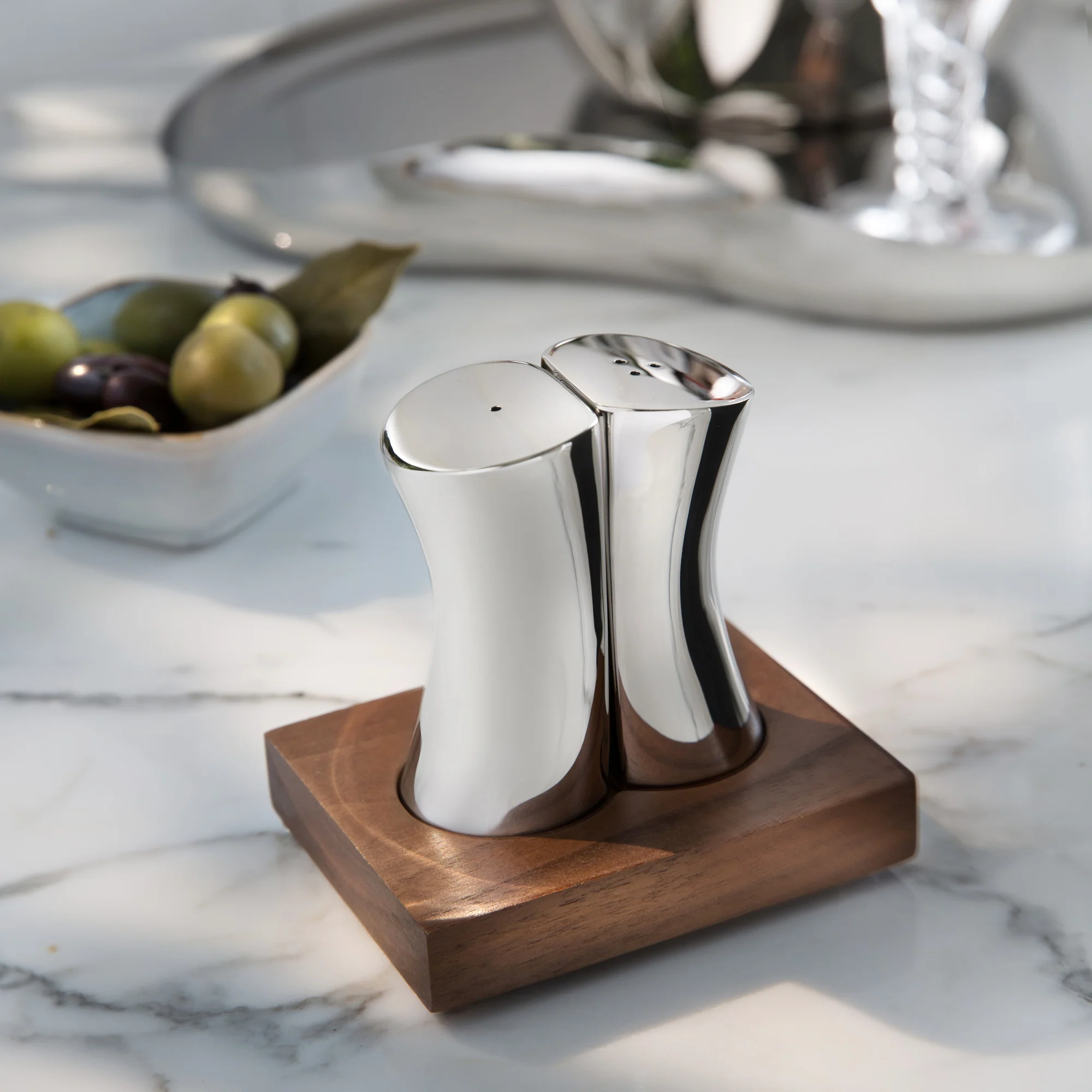 Drift Salt & Pepper Shakers and Stand Set - Image 4