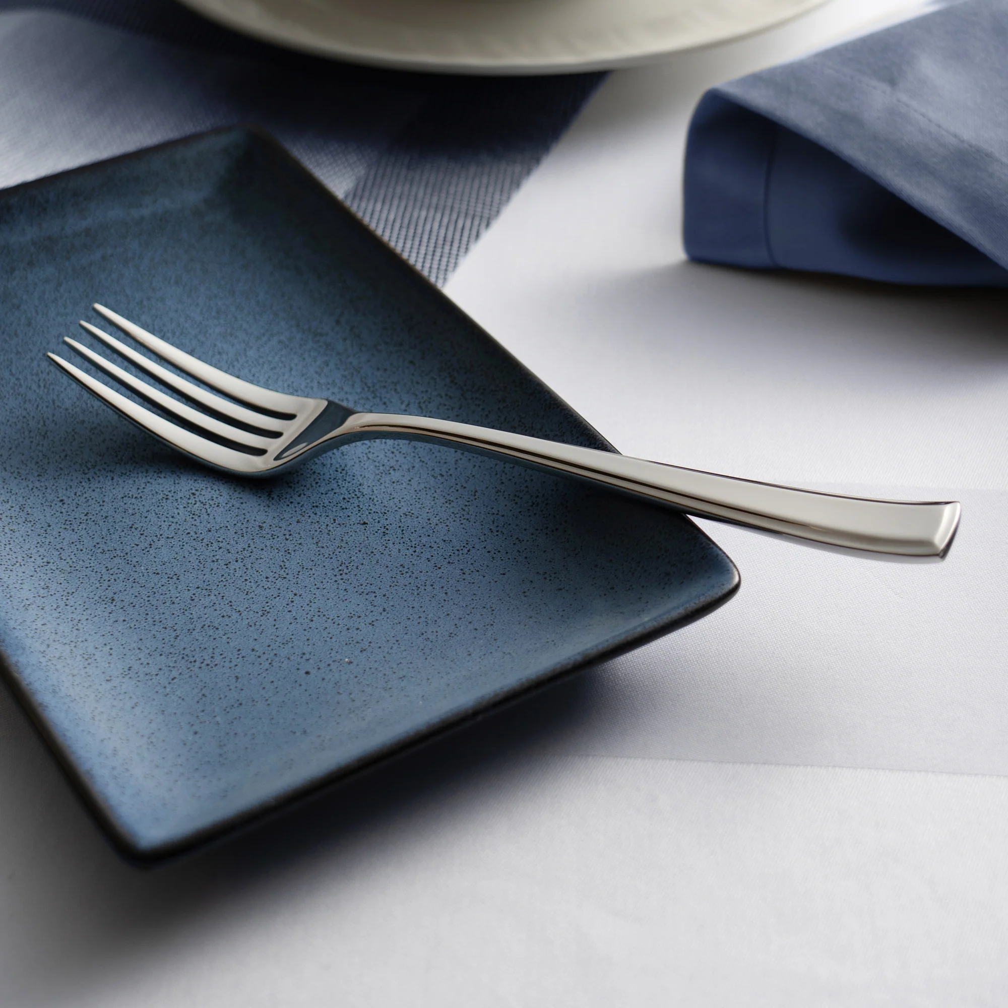 Fairford Bright Serving Fork - Image 2