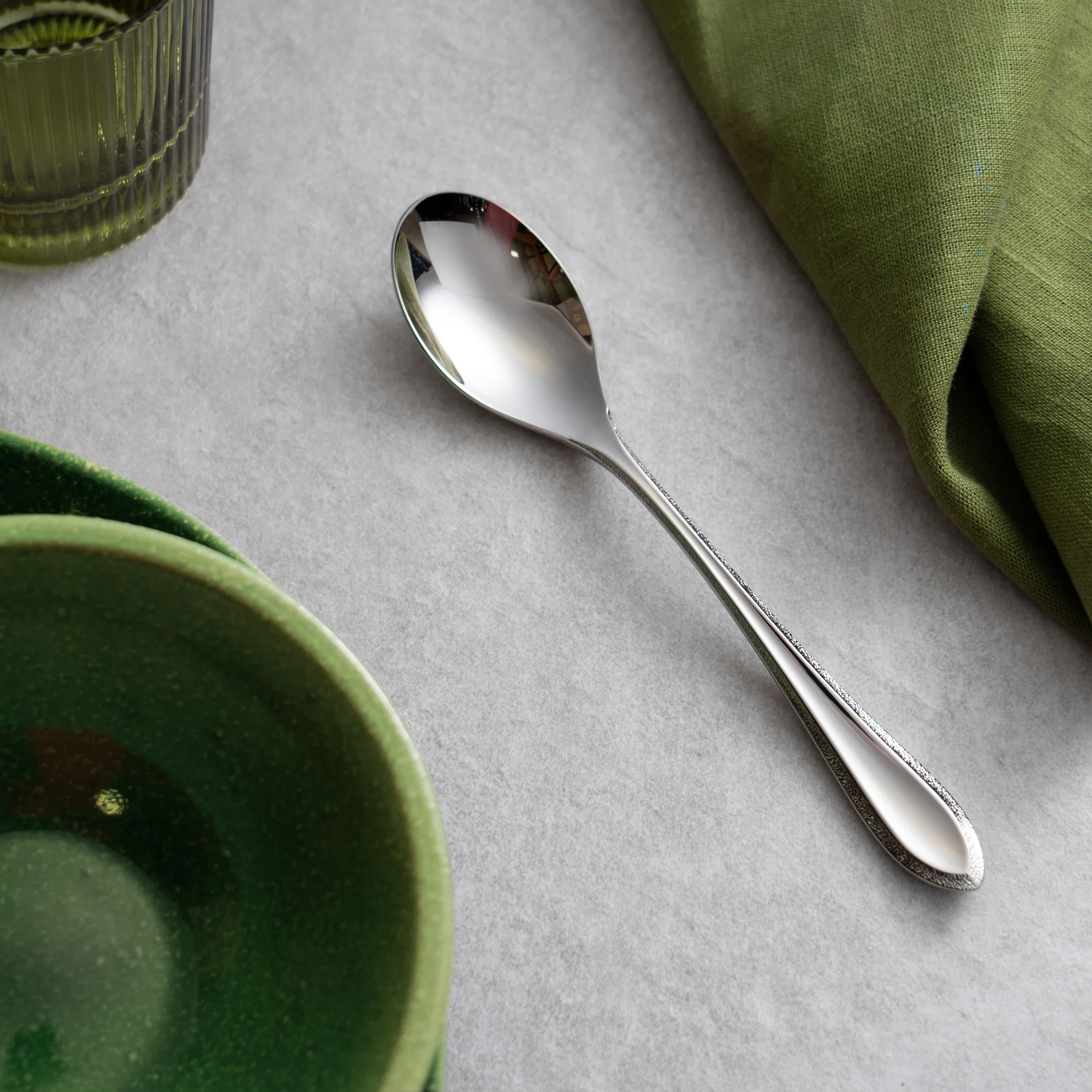 Kemble Texture Bright Dessert Spoon - Image 2