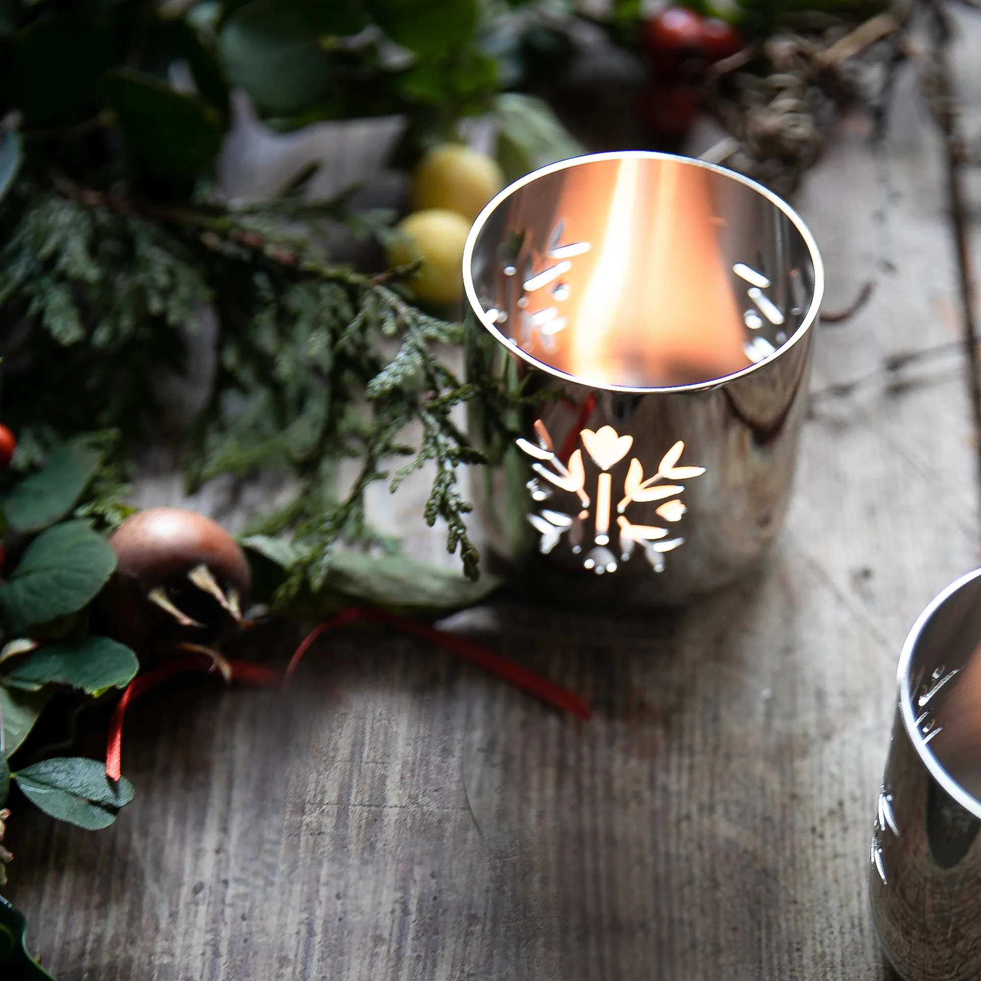 Meadow Bouquet Tealight Holder - Image 2