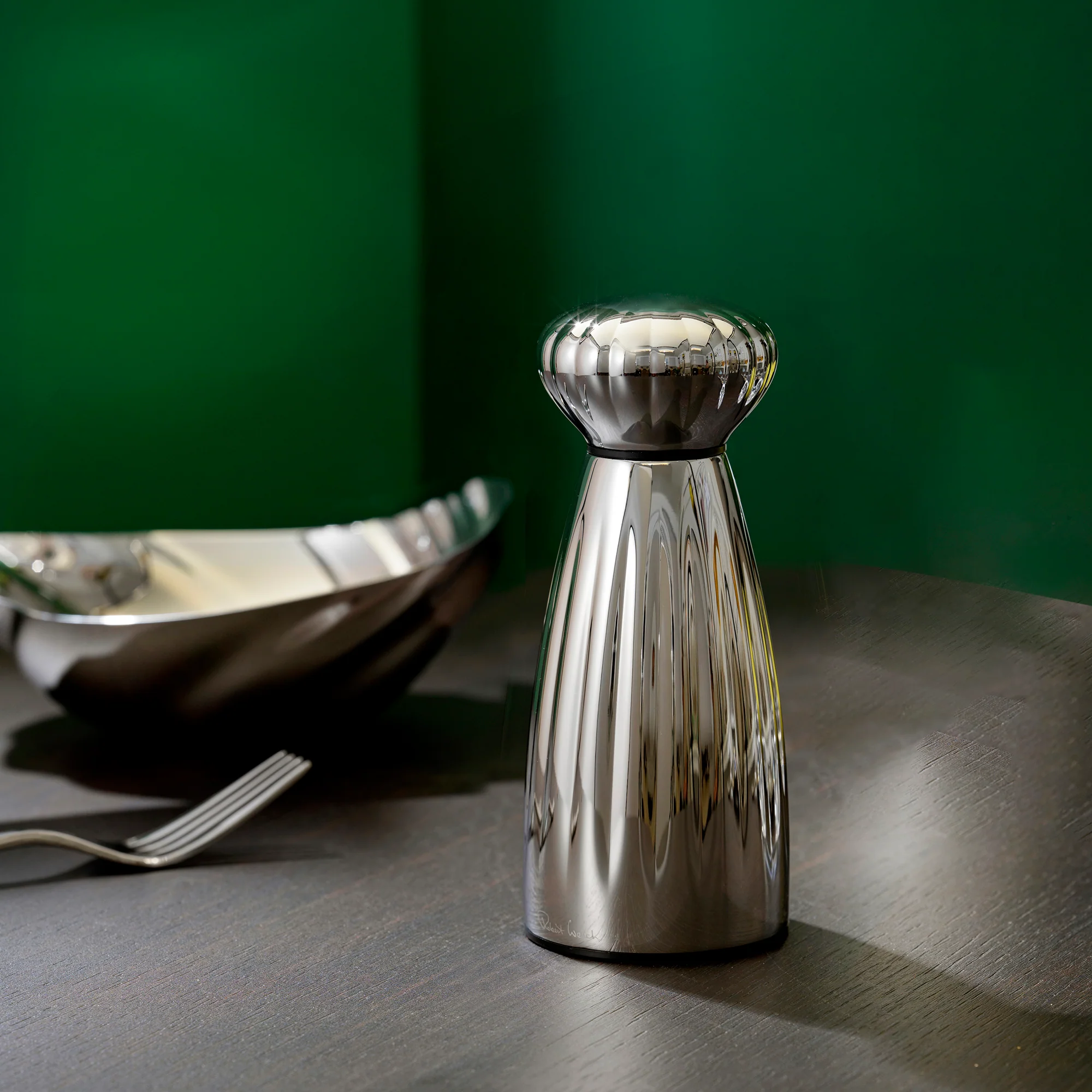 Palm Bright Stainless Steel Medium Black Pepper Mill - Image 2