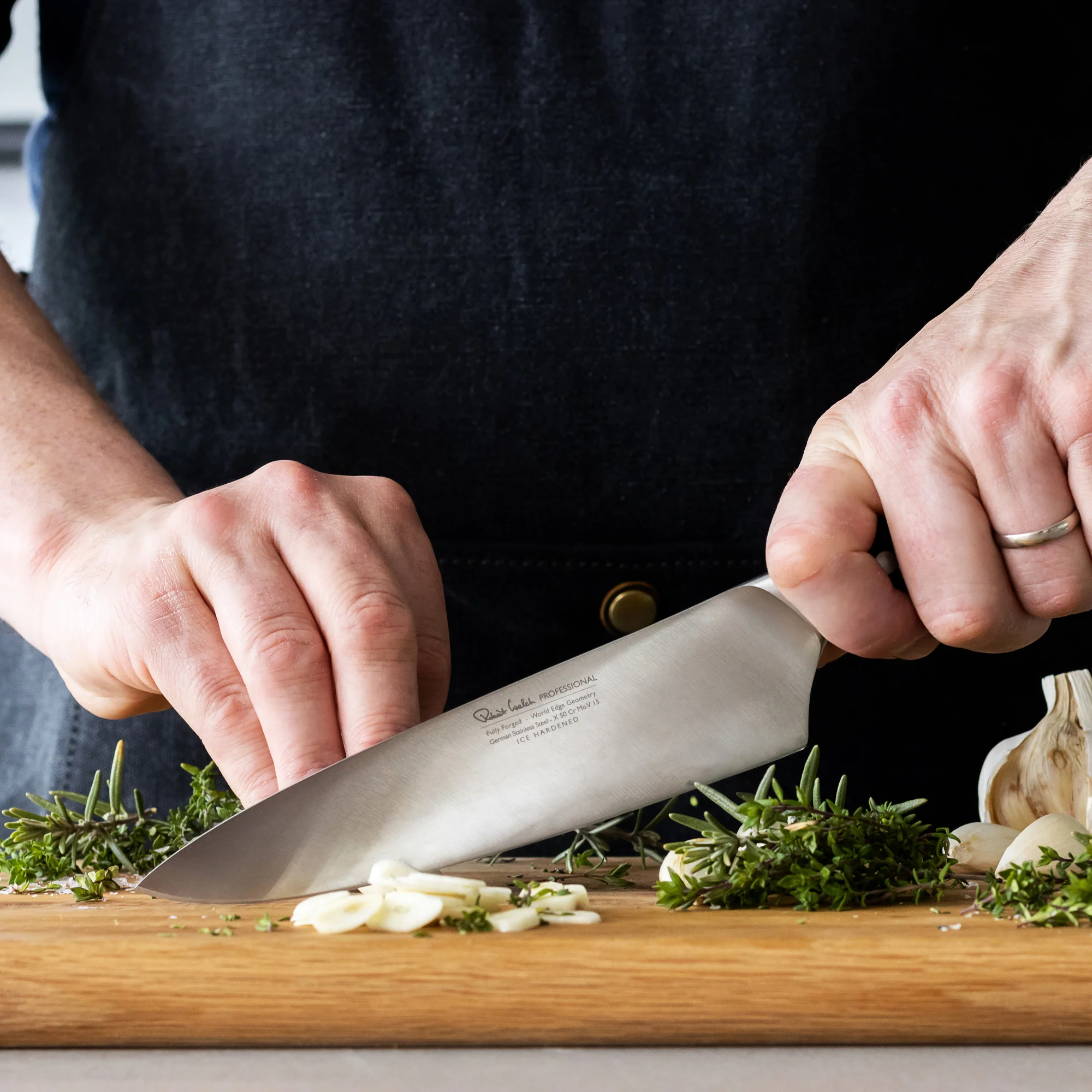 Professional Chef's Knife 18cm - Image 4